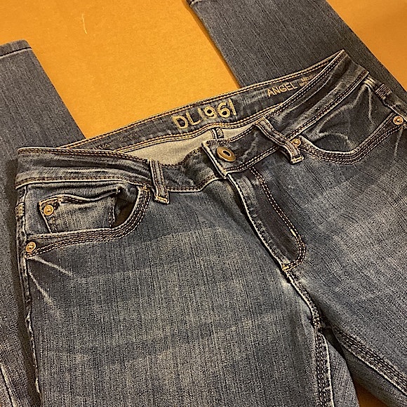 DL1961 Angel Mid Rise Skinny Ankle Jeans Zeppelin Size 27 - Picture 8 of 16